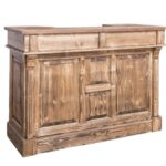 Modern landelijke eiken bar/balie/toonbank met 2 lades, 1 kastje en 4 vakken voor opberg. De volledige kast is in de kleur blauw en het bovenblad is in de kleur rustiek warm bruin hout. Villa Laura