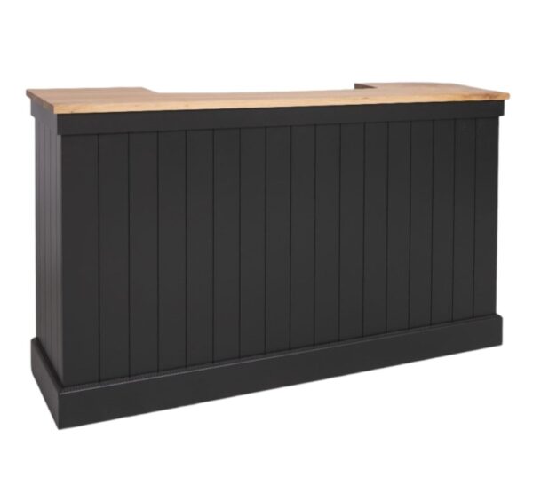 Moderne bar, balie, toonbank met latjes. het heeft 4 grote vakken en 2 kleine lades voor genoeg opbergruimte. Gemaakt van massief hout in geheel de kleur zwart en het bovenblad in de kleur eiken bruin. De bar kan op verschillende manieren geverfd worden in verschillende kleuren en kan op maat gemaakt worden. Villa Laura