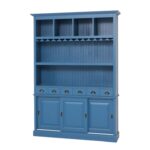 een groot landelijk drankkast/buffetkast/wijnkast. De kast heeft wijnglazenhouder/wijnglazenrek, laadjes en schuifdeuren. de kast is perfect om uw mooie flessen te etaleren. Gemaakt van massief hout eiken in de kleur antraciet konings blauw, azuurblauw. de drankkast is 150 cm lang of het kan op maat gemaakt worden. Villa Laura
