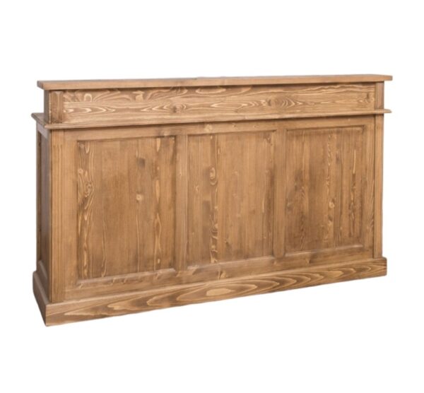 Landelijke bar/balie/ toonbank met vier open vakken en vier grote lades voor opbergruimte. Gemaakt van massief eiken hout in de kleur licht naturel eiken. Het meubel kan op verschillende manieren geverfd worden in verschillende kleuren en kan op maat gemaakt worden. Villa Laura