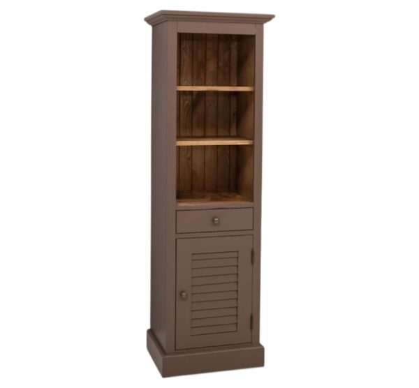 Landelijke boekenkast met open vakken, lade en deur. Gemaakt van massief eiken hout in de kleur bruin. Het meubel kan op verschillende manieren geverfd worden in verschillende kleuren en kan op maat gemaakt worden. Villa Laura