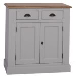 Landelijk dressoir met 2 lades en 2 deuren gemaakt van massief hout in de kleur wit en licht eiken blad. kan op maat gemaakt worden. Villa Laura