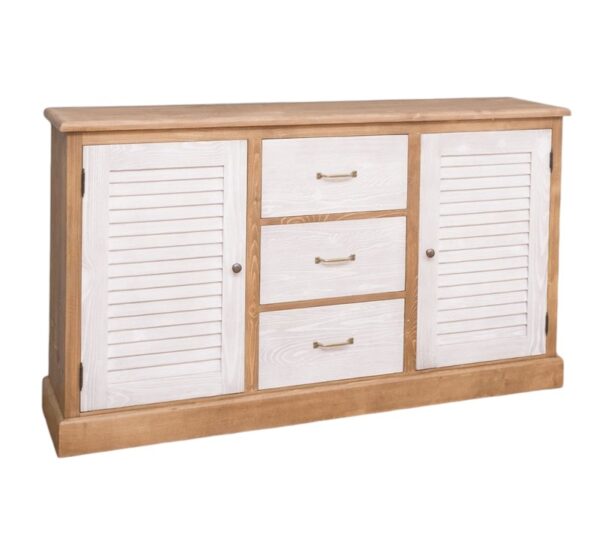 Landelijk dressoir met louvre shutters deurtjes en drie lades voor opbergruimte. Gemaakt van massief eiken hout in de kleur witte deurtjes en lades met licht eiken naturel. Het meubel kan op verschillende manieren geverfd worden in verschillende kleuren en kan op maat gemaakt worden. Villa Laura