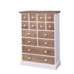 Landelijke hoge ladekast met veertien lades in verschillende formaten voor opbergruimte. Gemaakt van massief eiken hout in de kleur wit en warm eiken. Het meubel kan op verschillende manieren geverfd worden in verschillende kleuren en kan op maat gemaakt worden. Villa Laura