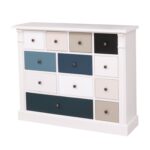 Landelijke hoge ladekast met twaalf lades in verschillende formaten. Gemaakt van massief eiken hout in de kleur wit en verschillende kleuren blauw. Het meubel kan op verschillende manieren geverfd worden in verschillende kleuren en kan op maat gemaakt worden. Villa Laura