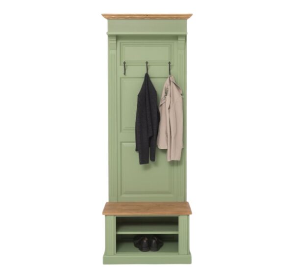Landelijke kapstok met 3 haken, een plankje en in het schoenenbankje 2 open vakken. Gemaakt van massief eiken hout in de kleur groen. De kapstok kan op verschillende manieren geverfd worden in verschillende kleuren en kan op maat gemaakt worden. Villa Laura
