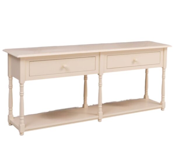 Landelijke sidetable met twee lades en onderplank. Gemaakt van massief eiken hout in de kleur gebroken wit, roomwit. Het meubel kan op verschillende manieren geverfd worden in verschillende kleuren en kan op maat gemaakt worden. Villa Laura