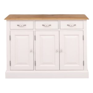 Landelijke, klassieke, extravagante dressoir met 3 kastjes en 3 lades voor opbergruimte. Gemaakt van massief hout eiken in de kleur gebroken wit met licht eiken blad. De kast kan op verschillende manieren geverfd worden in verschillende kleuren en kan op maat gemaakt worden. Villa Laura