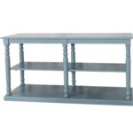 landelijk open winkeldisplay/dressoir/sidetable met legplank. Dit is ideaal voor je producten mooi te presenteren. Gemaakt van massief hout eiken en in de kleur blauw, grijs. de afmeting is 180 cm. Villa Laura