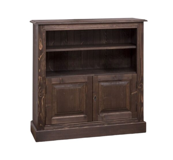 Landelijke bureaukastje met deuren en open vakken voor opbergruimte. Onderaan 2 kleine deurtjes met daarboven 2 open vakken onder elkaar. Gemaakt van massief eiken hout in de kleuren wengé, walnoot. Het meubel kan op verschillende manieren geverfd worden in verschillende kleuren en kan op maat gemaakt worden. Villa Laura