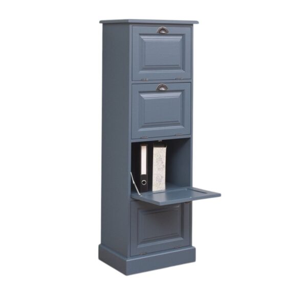 Landelijke hoge dossierkast/opbergkast met 4 vakken. Gemaakt van massief eiken hout in de kleur donker blauw. Het meubel kan op verschillende manieren geverfd worden in verschillende kleuren en kan op maat gemaakt worden. Villa Laura