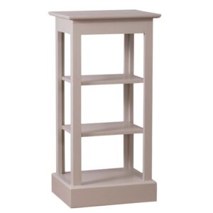 Landelijke plantentafel/zuil/open vakkenkast/winkeldisplay met drie open vakken. Gemaakt van massief eiken hout in de kleur beige, taupe, grijs. Het meubel kan op verschillende manieren geverfd worden in verschillende kleuren en kan op maat gemaakt worden. Villa Laura