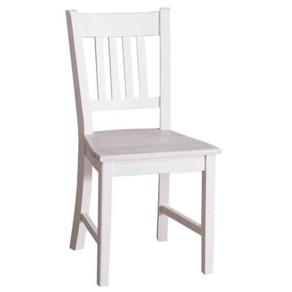 Landelijke eetkamer stoel. Gemaakt van massief eiken hout in de kleur wit. Het meubel kan op verschillende manieren geverfd worden in verschillende kleuren en kan op maat gemaakt worden. Villa Laura