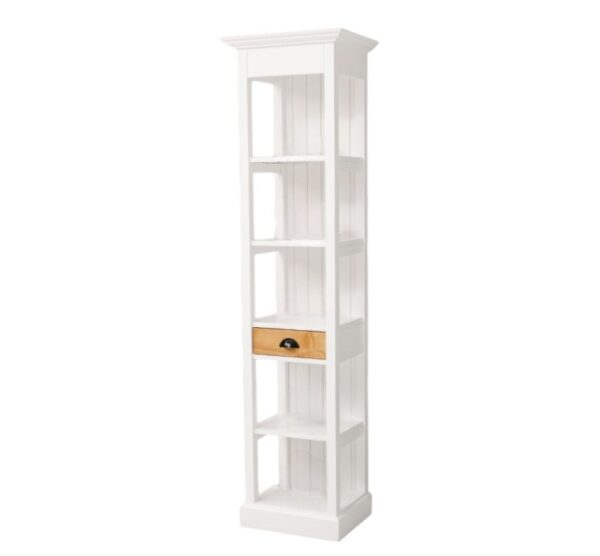 Landelijke boekenkast met vijf open vakken en een lade. Gemaakt van massief eiken hout in de kleur wit en laadje naturel licht eiken. Het meubel kan op verschillende manieren geverfd worden in verschillende kleuren en kan op maat gemaakt worden. Villa Laura