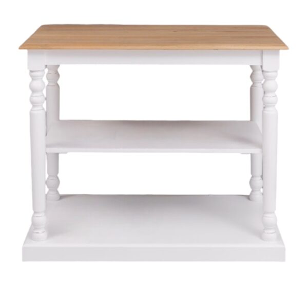Landelijke side table met drie lagen en sierlijke poten. Gemaakt van massief eiken hout in de kleur wit met een licht eiken blad. Het meubel kan op verschillende manieren geverfd worden in verschillende kleuren en kan op maat gemaakt worden. Villa Laura