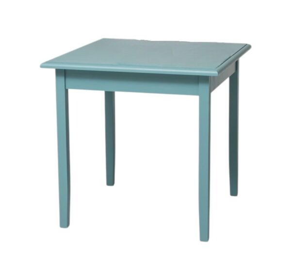 Landelijke vierkante eettafel 80x80 cm met vier poten. Gemaakt van massief eiken hout in de kleur blauw. Het meubel kan op verschillende manieren geverfd worden in verschillende kleuren en kan op maat gemaakt worden. Villa Laura