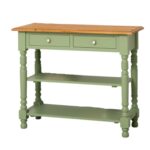 Landelijke smalle sidetable/winkeldisplay met 2 kleine lades en 2 planken voor opbergruimte. De sidetable heeft mooie lange klassieke poten en de lades gaan open door middel van een handgreep met bloemen erop. De onderkant van de kast heeft de kleur olijfgroen en het boven blad heeft de kleur eiken bruin. De kast is gemaakt van massief eiken hout. De kast kan op verschillende manieren geverfd worden in verschillende kleuren en kan op maat gemaakt worden. Villa Laura