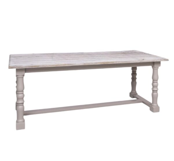 Koloniale rechthoekige eettafel met ondersteuning van de poten. Het tafelblad is in de kleur rustiek koffie white wash en het onderstel heeft de kleur grijs, taupe, zand. De tafel kan op verschillende manieren geverfd worden in verschillende kleuren en kan op maat gemaakt worden. Villa Laura