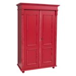landelijk klassiek 2-deurs kledingkast/opbergkast. de kledingkast heeft een roede met daarboven een legplank. Gemaakt van massief hout eiken in de kleur rood vintagelook. de kledingkast is 110 cm breed of het kan op maat gemaakt worden. Villa Laura