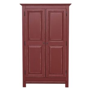 landelijk klassiek 2-deurs kledingkast/opbergkast op hoge pootjes. de indeling is een gedeelte hang en legplanken die verstelbaar zijn. Gemaakt van massief hout eiken in de kleur bordeaux rood. de kledingkast is 121 lang of het kan op maat gemaakt worden. Villa Laura