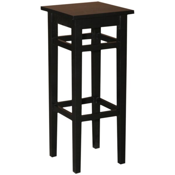 Houten vierkante barkruk met aan alle kanten steun voor je voeten. Gemaakt van massief eiken hout in de kleur donker eiken bruin. De barkruk kan op verschillende manieren geverfd worden in verschillende kleuren en kan op maat gemaakt worden. Villa Laura