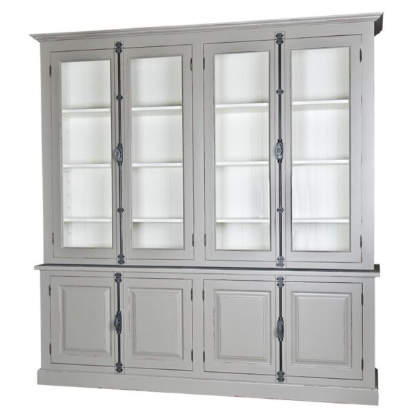 Landelijke dubbele buffetkast met dubbele deuren. Gemaakt van massief eiken hout in de kleur licht grijs, zand, beige met wit. Het meubel kan op verschillende manieren geverfd worden in verschillende kleuren en kan op maat gemaakt worden. Villa Laura