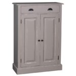 Landelijke schoenenkast met één grote lade en twee deurtjes. Gemaakt van massief hout eiken in de kleur beige, zand, taupe. De kast kan op verschillende manieren geverfd worden in verschillende kleuren en kan op maat gemaakt worden. Villa Laura