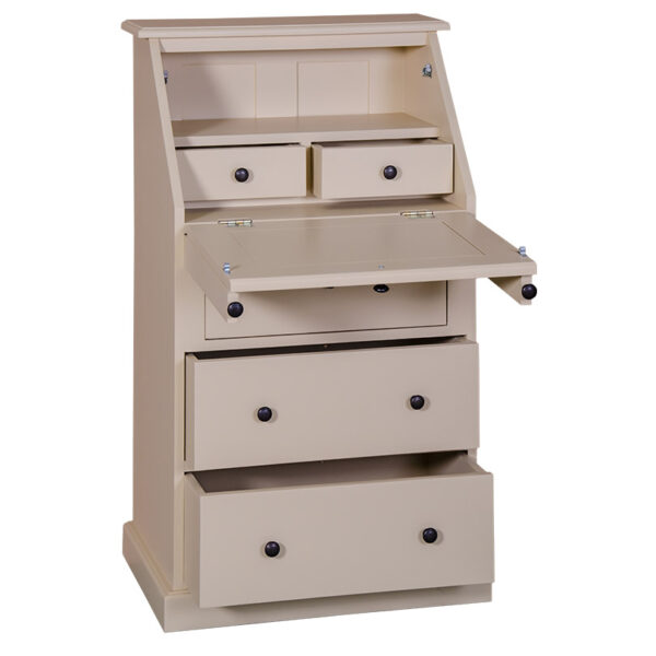 Landelijke secretaire met verschillende formaten vakken. Gemaakt van massief eiken hout in de kleur beige. Het meubel kan op verschillende manieren geverfd worden in verschillende kleuren en kan op maat gemaakt worden. Villa Laura