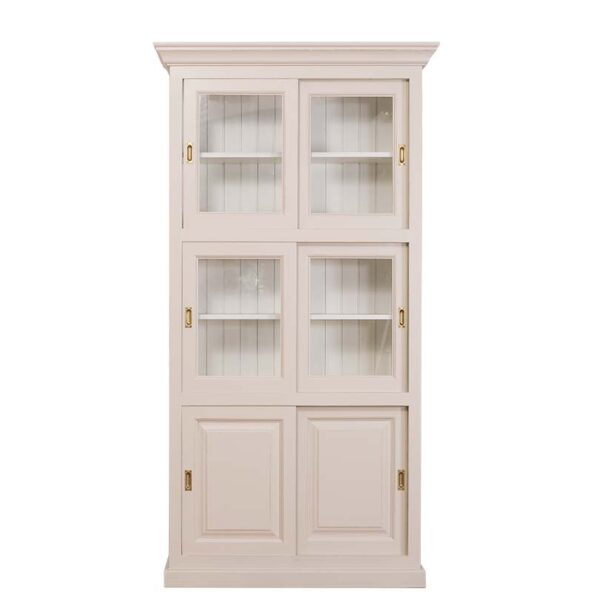 Landelijke smalle buffetkast met meerdere lagen. Alle lagen hebben twee schuifdeuren en planken daarachter. Gemaakt van massief eiken hout in de kleur beige met wit. Het meubel kan op verschillende manieren geverfd worden in verschillende kleuren en kan op maat gemaakt worden. Villa Laura