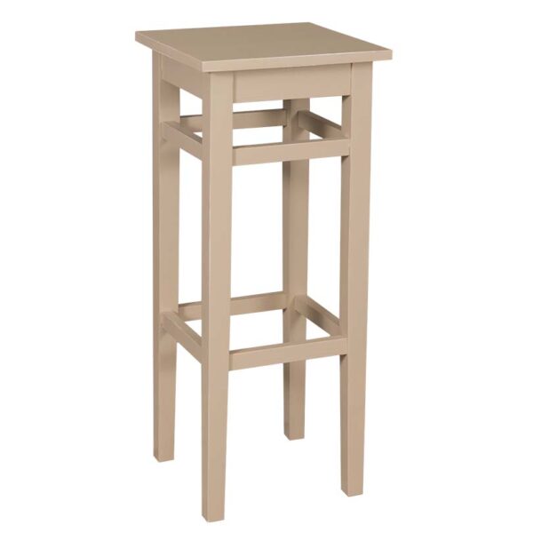 Houten vierkante barkruk met aan alle kanten steun voor je voeten. Gemaakt van massief eiken hout in de kleur zand, taupe, beige. De barkruk kan op verschillende manieren geverfd worden in verschillende kleuren en kan op maat gemaakt worden. Villa Laura