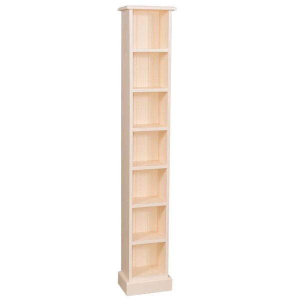 Landelijke cd/dvd kast met 7 vakken boven elkaar voor genoeg ruimte voor cd's of dvd's. Gemaakt van massief hout eiken in de kleur vanille, roomwit. De kast kan op verschillende manieren geverfd worden in verschillende kleuren en kan op maat gemaakt worden. Villa Laura