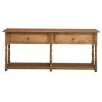 Landelijke side table met twee lades en onderplank. Gemaakt van massief eiken hout in de kleur naturel. Het meubel kan op verschillende manieren geverfd worden in verschillende kleuren en kan op maat gemaakt worden. Villa Laura