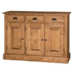 Landelijke, klassieke, extravagante dressoir met 3 kastjes en 3 lades voor opbergruimte. Gemaakt van massief hout eiken in de kleur wax finish bruin. De kast kan op verschillende manieren geverfd worden in verschillende kleuren en kan op maat gemaakt worden. Villa Laura