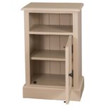 landelijke, romantisch, extravagante nachtkastje met open vak en deurtje k. Gemaakt van massief hout eiken in de kleur beige Het kan op maat gemaakt worden.