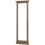 Landelijke langwerpige spiegel met houten lijst. Gemaakt van massief eiken hout in de kleur naturel bruin. Het meubel kan op verschillende manieren geverfd worden in verschillende kleuren en kan op maat gemaakt worden. Villa Laura