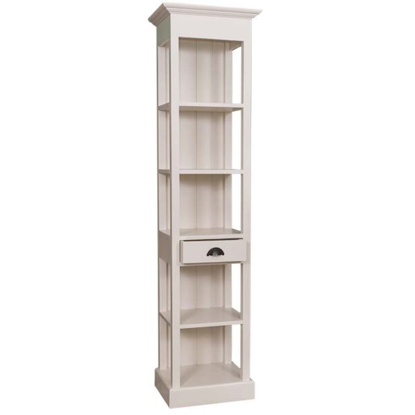 Landelijke boekenkast met vijf open vakken en een lade. Gemaakt van massief eiken hout in de kleur beige. Het meubel kan op verschillende manieren geverfd worden in verschillende kleuren en kan op maat gemaakt worden. Villa Laura