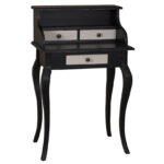 Landelijk bureau/kaptafel met drie kleine lades. Gemaakt van massief eiken hout in de kleur zwart met witte lades. Het meubel kan op verschillende manieren geverfd worden in verschillende kleuren en kan op maat gemaakt worden. Villa Laura