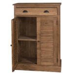 Landelijk louvre opbergkastje met 2 deuren en een lade. Gemaakt van massief eiken hout in de kleur bruin eiken. Het meubel kan op verschillende manieren geverfd worden in verschillende kleuren en kan op maat gemaakt worden. Villa Laura