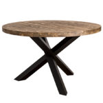 Ronde eettafel met spinpoot. Gemaakt van massief hout eiken. Het onderstel is zwart en het bovenblad is van warm, rustiek eiken hout waar je mooi de nerven van kan zien. De lengte is 130 cm of het kan op maat gemaakt worden. Villa Laura