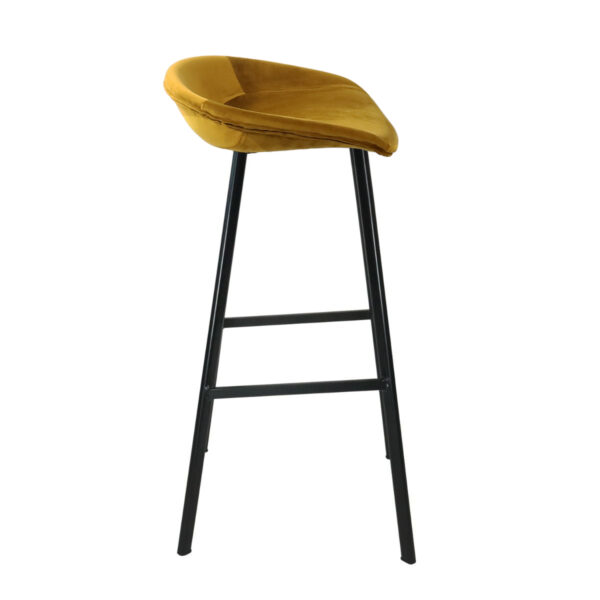 De velvet barkruk Finn van Kick Collection is een moderne kruk met een luxe uitstraling. Met zijn velours zitting en stalen frame geeft onze barkruk net dat beetje extra. Verkrijgbaar in verschillende kleuren dus voor ieder wat wils. Villa Laura
