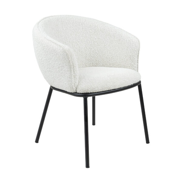 De kick eetkamerstoel DUKE van Kick Collection past in ieder interieur, deze unieke stoel is bekleed met een luxe bouclé stof. En in combinatie met het zwarte stalen frame geeft hij jouw interieur de uitstraling die je zoekt. Het zitcomfort heeft Duke te danken aan de goed aansluitende rugleuning en zachte zitting. En daarom is deze toffe stoel uitermate geschikt voor lange gezellige avonden aan tafel. Villa Laura
