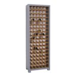 Een modern landelijke houten wijnkast/wijn rek voor meer dan 100 flessen. Het meubel kan op maat gemaakt worden. in de kleur grijs en naturel eiken.