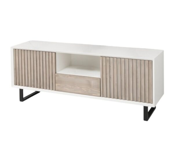 Moderne TV-meubel Barcelona met latjes en hoge stalen U-poten met de afmeting 160 cm breed. het heeft 1 open vak, lade en 2 deurtjes. Het kan op maat gemaakt worden. in de kleur wit en vergrijst eiken.